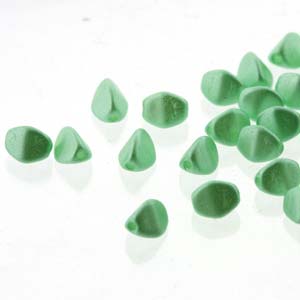 PNC05-25025 Pinch Bead 5mm Pastel Light Green/Chrysolite