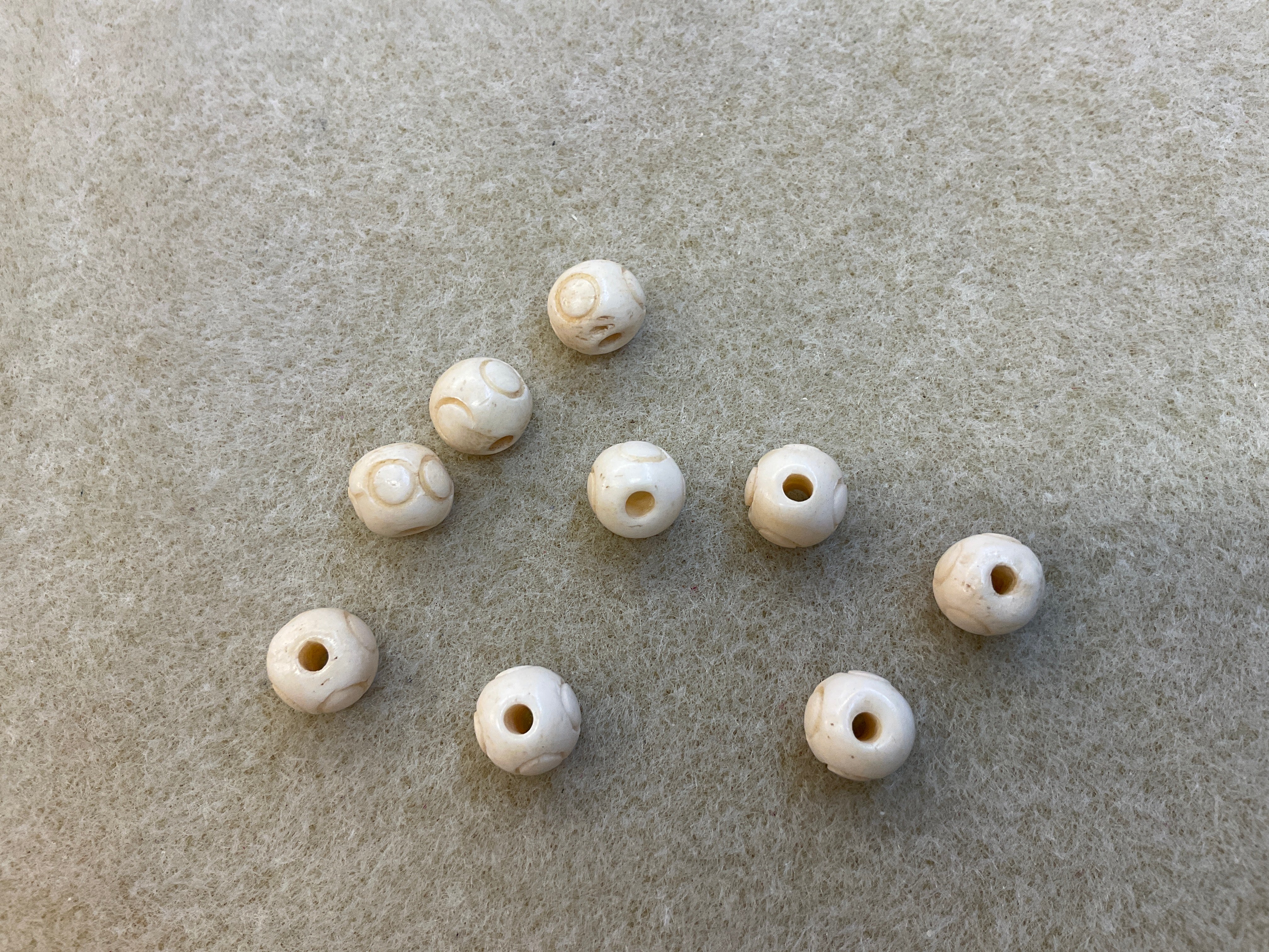 Bone Beads Round w/Circles