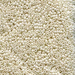 Cream Ceylon Miyuki Seed Beads 11/0