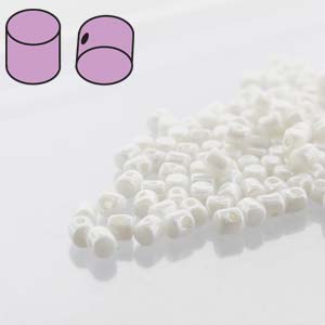 Opaque White Luster Minos par Puca Beads
