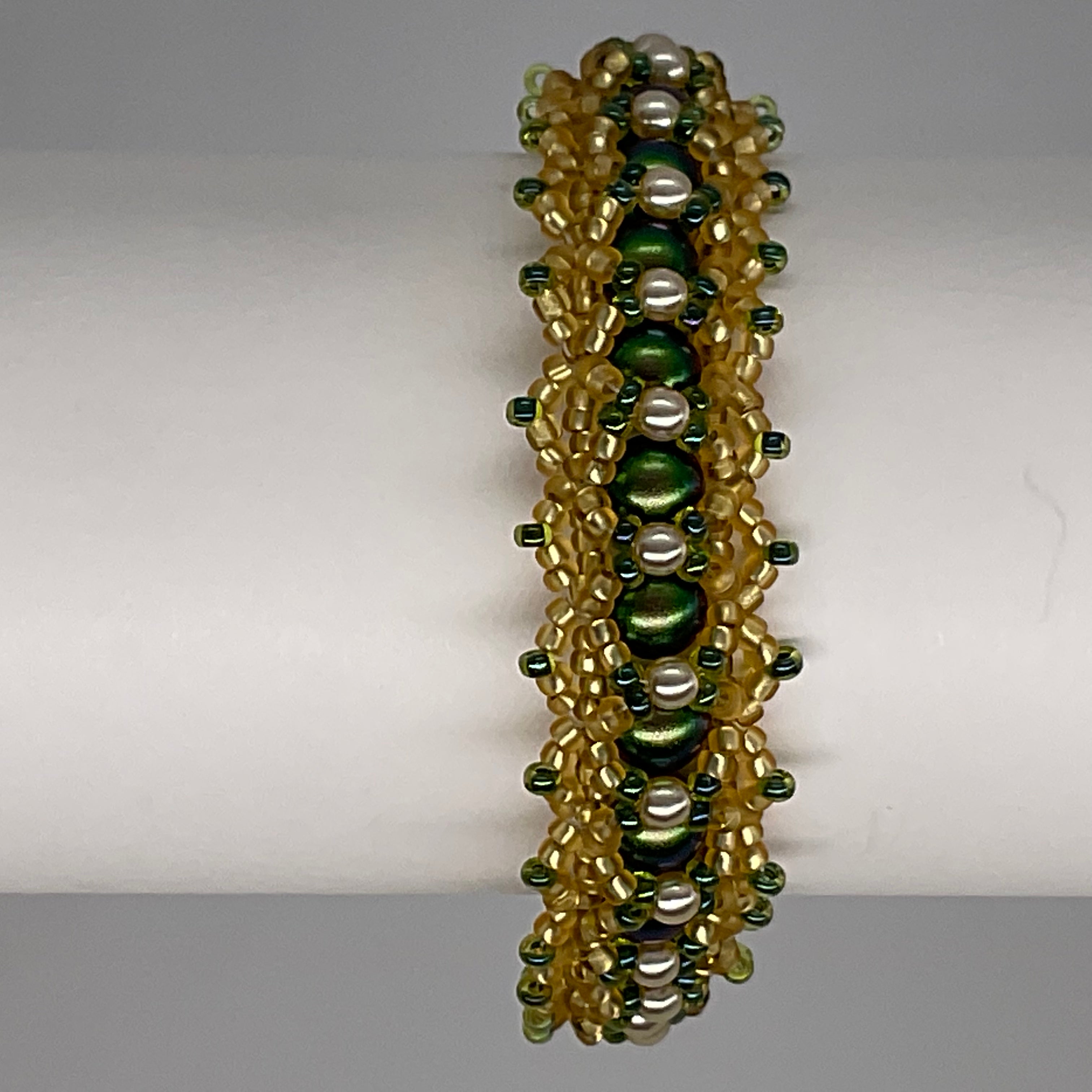 Green and Gold Pearly Bracelet