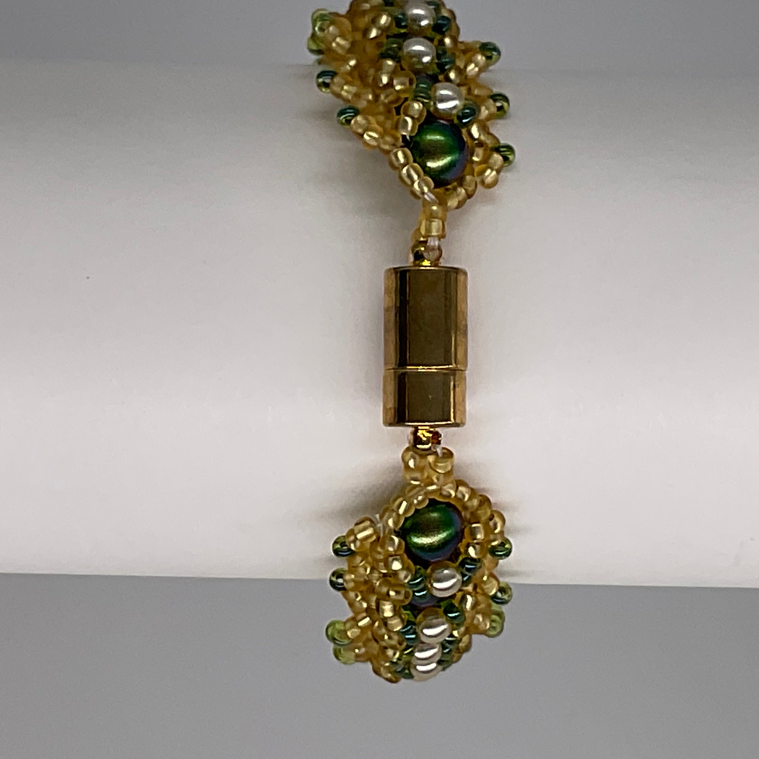 Green and Gold Pearly Bracelet
