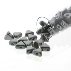 Pastel Light Grey Silver Kheops par Puca Beads